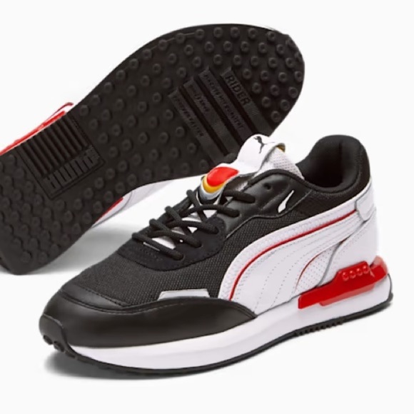 Sz 12 puma’s BMW lows black